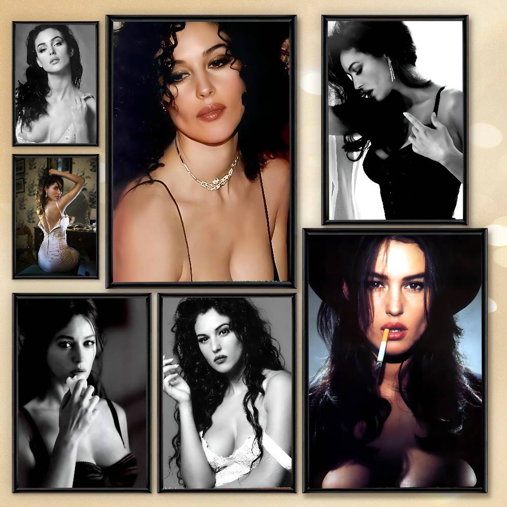 Home Decor Magazine - Monica B_Bellucci, Poster aus einem Modezeitschriftenmagazin,